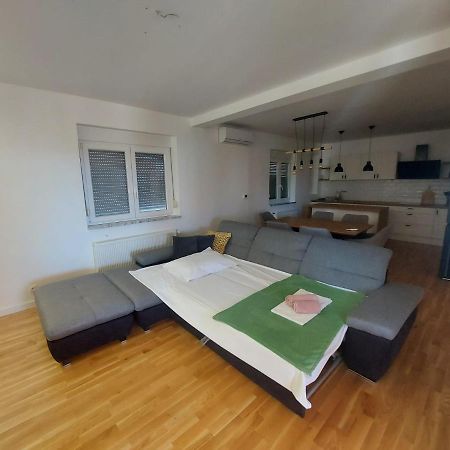 Apartman Lucija Apartment Biograd Na Moru Bagian luar foto