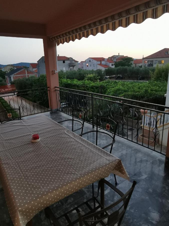 Apartman Lucija Apartment Biograd Na Moru Bagian luar foto